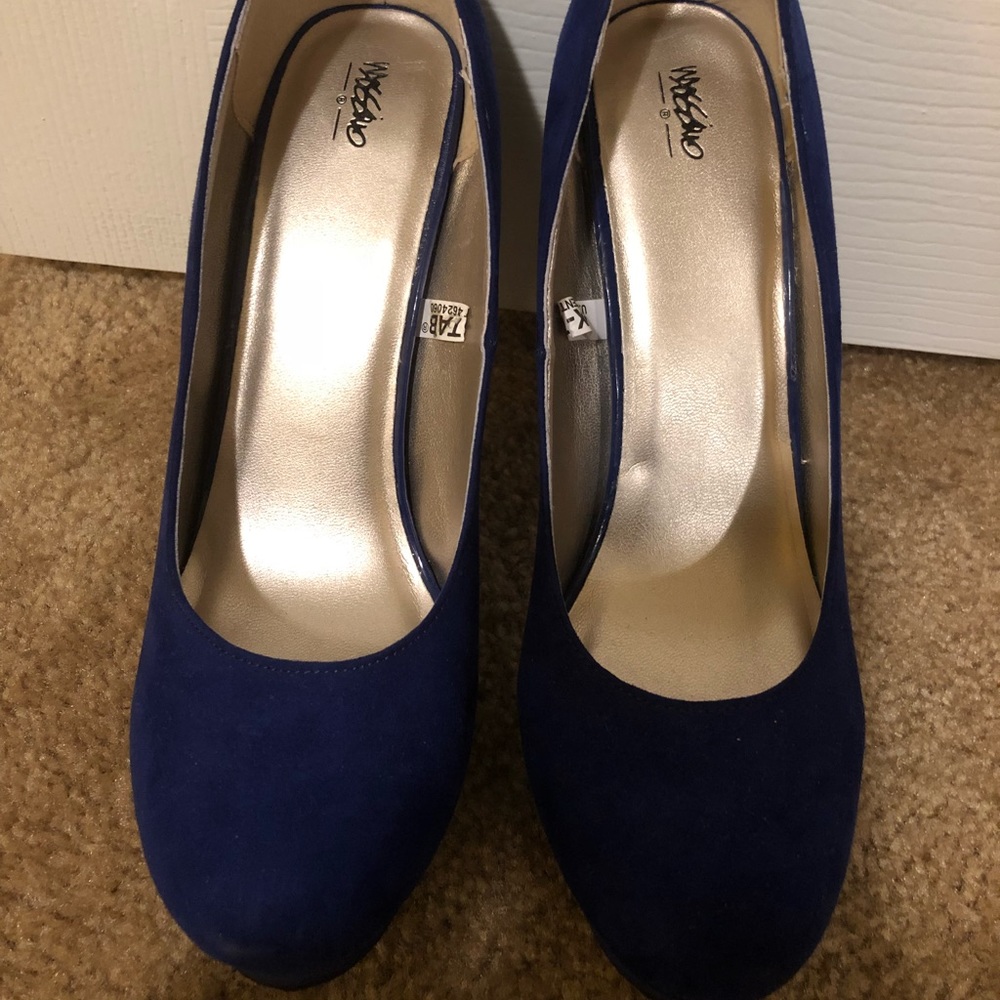 Shoes 👠 - Picture 3 of 5